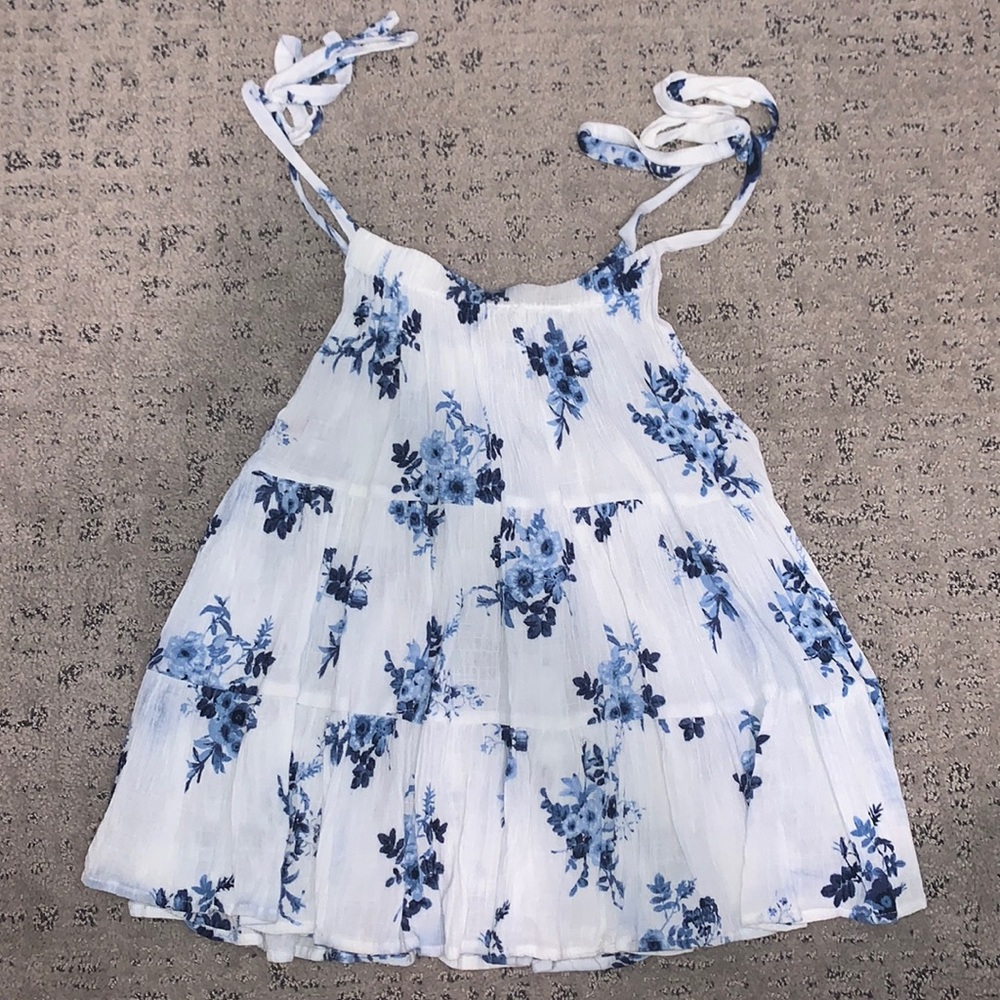 Moon river flowy tank